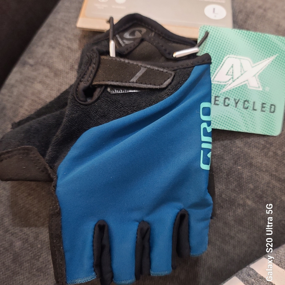 SOLD - Giro Jag'ette Cycling Gloves Large NEW
